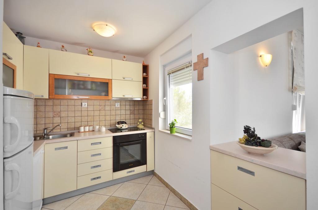 Apartments Vukasovic Mimice Habitación foto